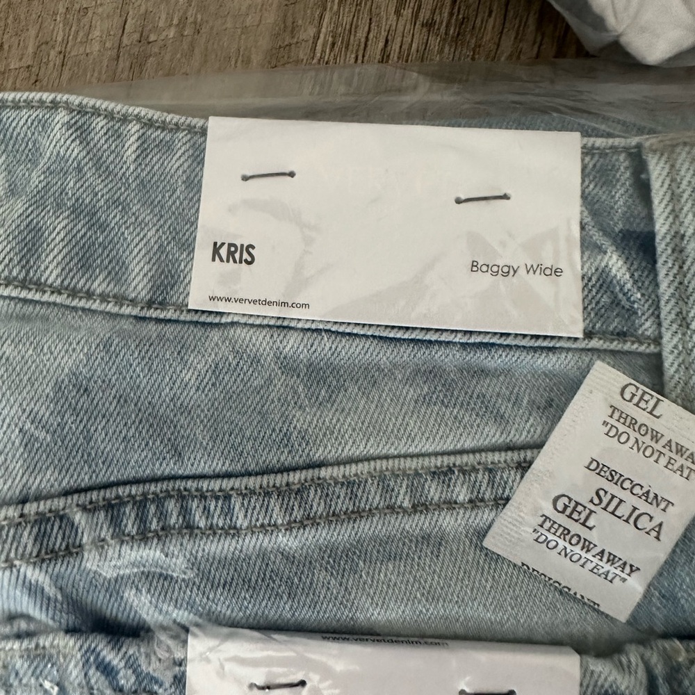 NWT light wash Vervet Kris Baggy‎ Wide Jeans nwt - Picture 6 of 7